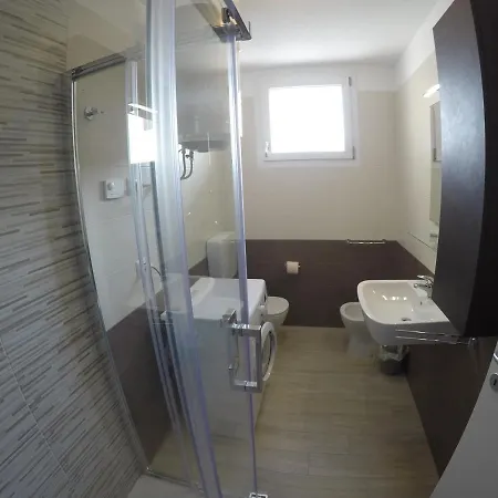 Trilocale Con Piscina - Agenzia Cocal